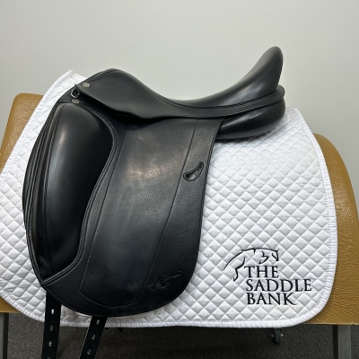 Image of 17 inch Equipe Emporio Dressage Black Medium Wide