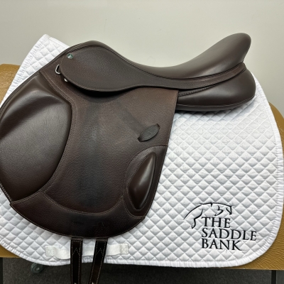 Image of 17.5 inch Arena Monoflap Jump Brown Adjustable