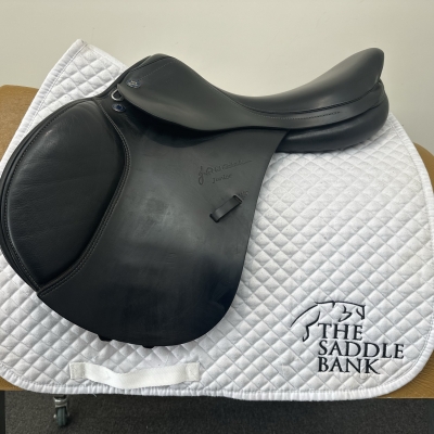 Image of 16 inch John Whitaker Junior Pro Jump Black Medium Wide
