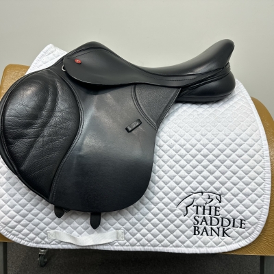 Image of 16.5 inch Thorowgood T8 Pony Jump MPJ Black Adjustable