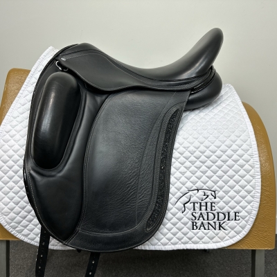 Image of 17.5 inch Loxley Dressage Monoflap Black Adjustable