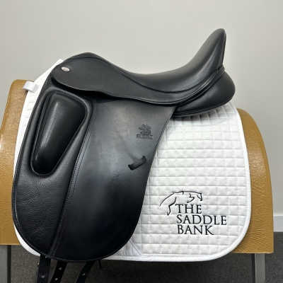 Image of 17.5 inch Fairfax Classic Monoflap Dressage Black Adjustable