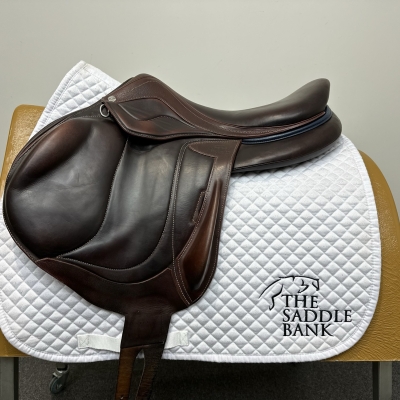 Image of 17.5 inch Devoucoux Chiberta Lab Brown Narrow