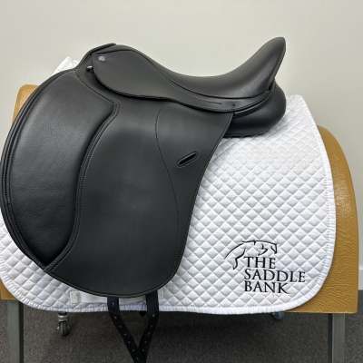 Image of 16.5 inch Cavaletti Collection Synthetic Dressage Black Narrow Medium