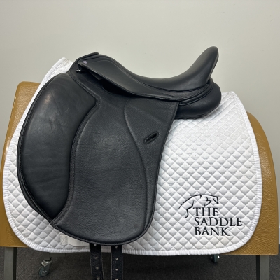 Image of 16 inch Cavaletti Collection Covered Leather Dual Flap Dressage Black Adjustable